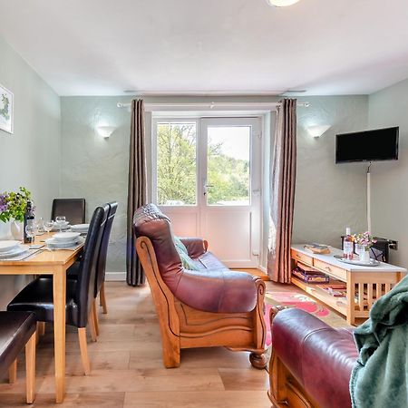 Robin Cottage Лландейло Экстерьер фото